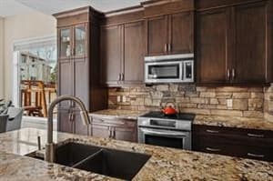 82 Brightonwoods