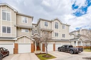 8000 Wentworth