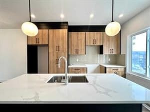 245 Sage Hill