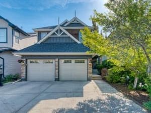 8 Auburn Bay