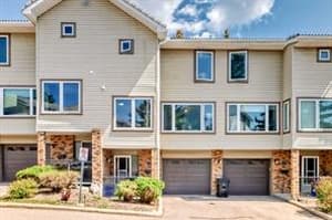 12 Coachway
