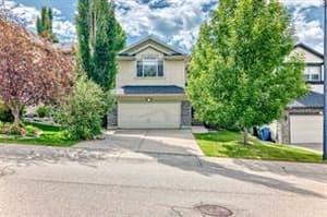 73 Crestmont