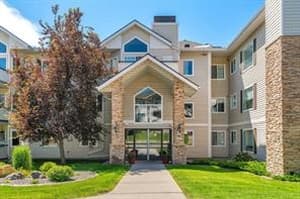 7451 Springbank