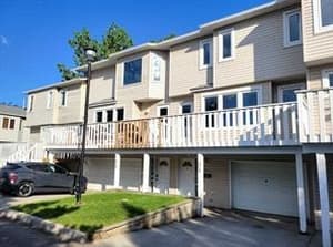 215 Killarney Glen