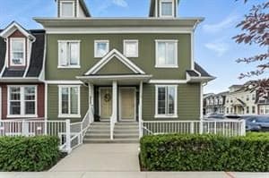 927 Auburn Bay