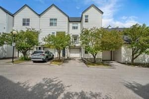 200 Hidden Hills
