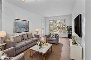 25 Aspenmont
