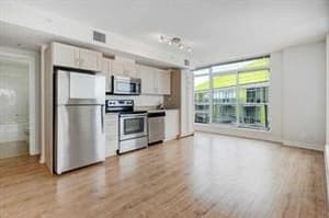 10 Brentwood