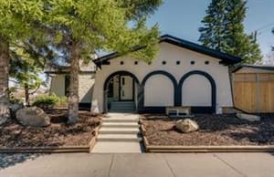 10704 Oakfield