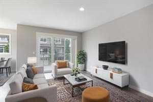 905 Skyview Ranch