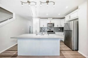 145 Yorkville