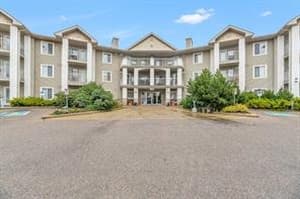 6818 Pinecliff