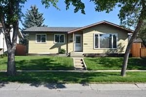 904 Abbotsford