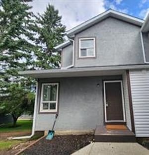1003 Signal Hill