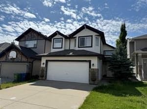61 Everwoods