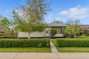 1512 Robson