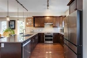 303 Valley Ridge