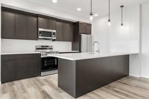 220 Seton