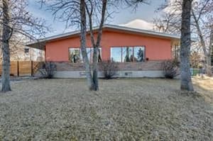 3913/3915 Spruce