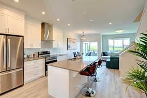 876 Seton