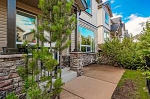 182 Kincora