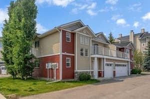 90 Country Village