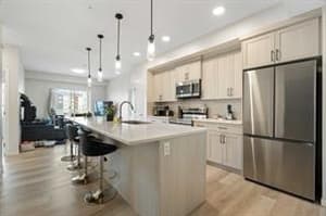 80 Carrington
