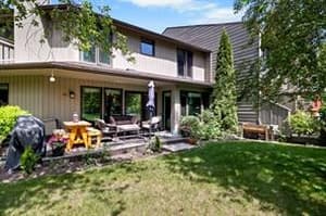 3843 Point Mckay