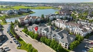 17 Country Village