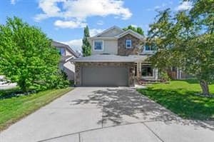 139 Douglasdale