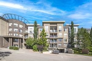88 Arbour Lake