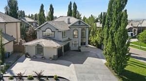402 Mt Douglas
