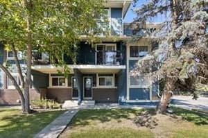 2200 Woodview