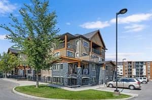 402 Kincora Glen