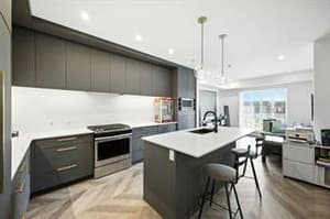 4275 Norford
