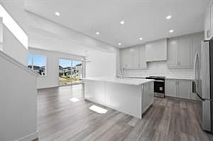 63 Corner Glen