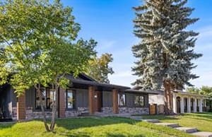 240 Lake Bonavista