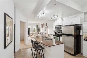 11811 Lake Fraser