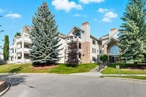 7451 Springbank