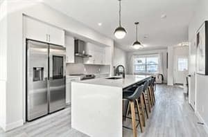 73 Legacy Glen