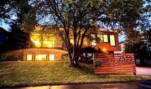 2332 Uxbridge