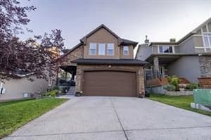 28 Crestmont