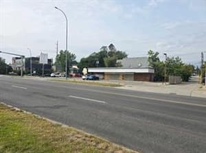 2903 Centre
