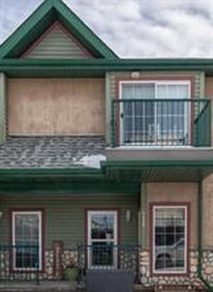200 Lougheed