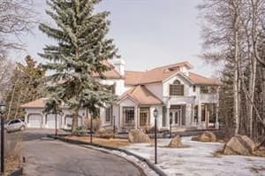 243022 Westbluff