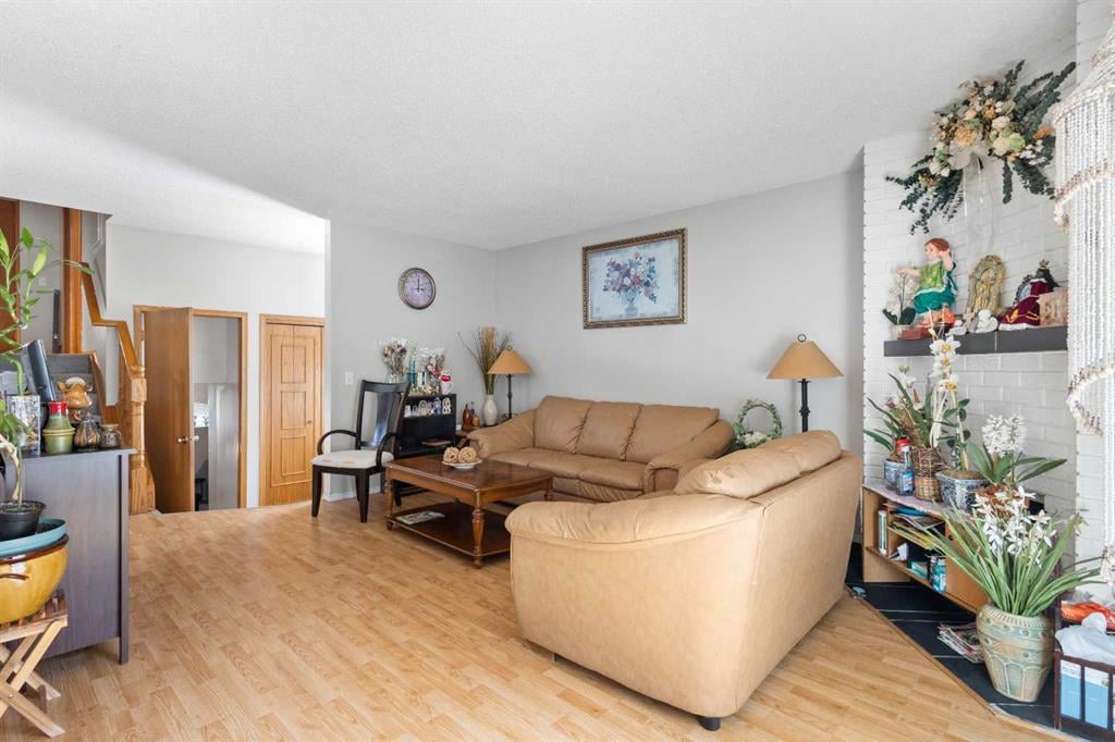 9908 Oakridge - Thumbnail 7