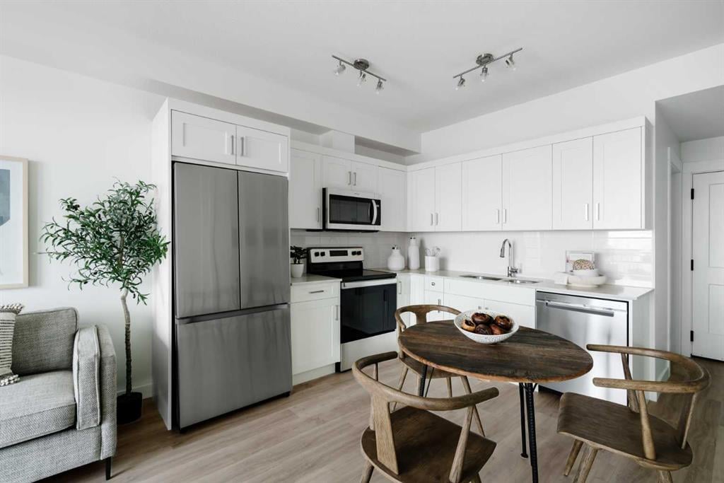 430 Sage Hill - Thumbnail 3