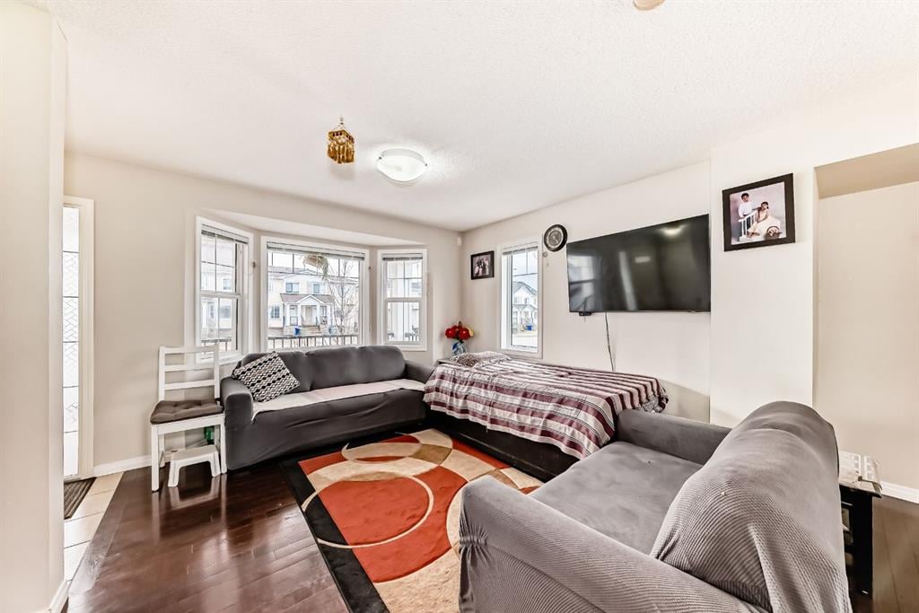 8370 Saddlebrook - Thumbnail 4