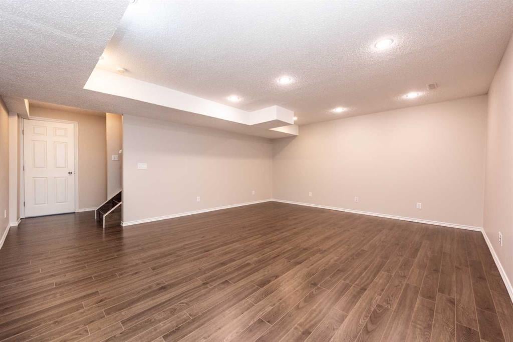 950 Arbour Lake - Thumbnail 5