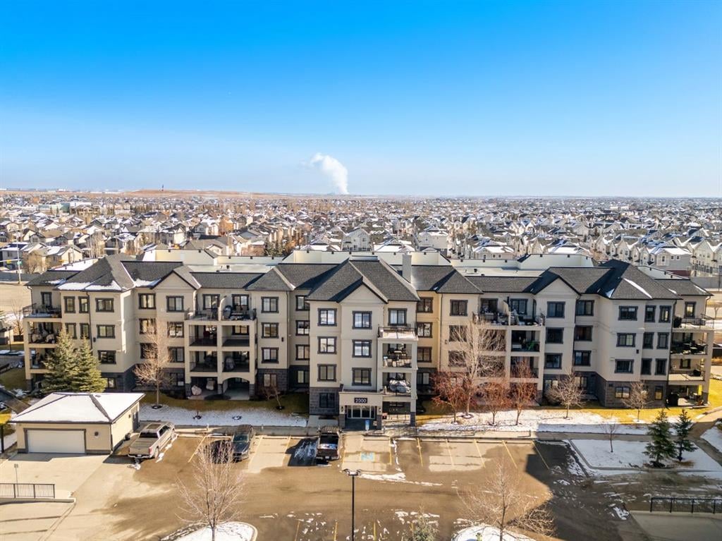 310 Mckenzie Towne - Thumbnail 2